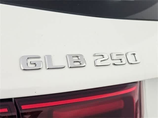 Thumbnail: 2025 Mercedes-Benz GLB - 40