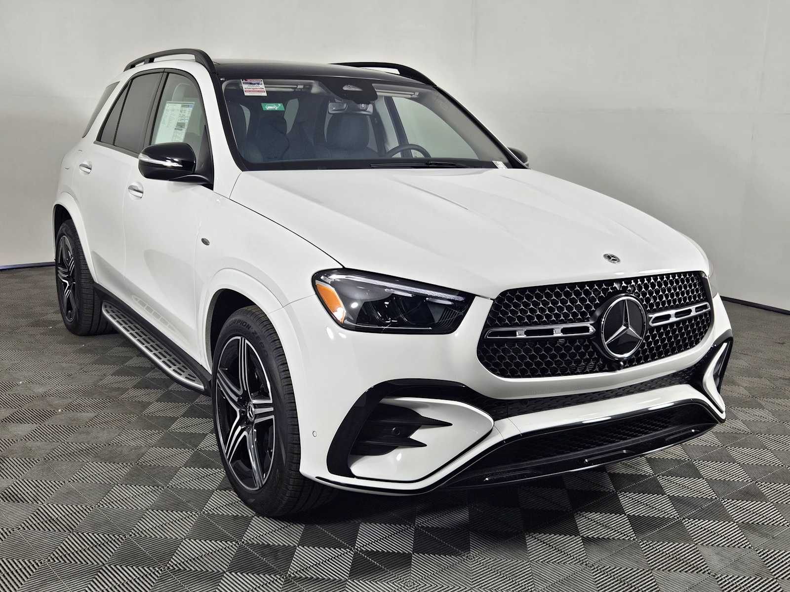 2025 Mercedes-Benz GLE 450 7