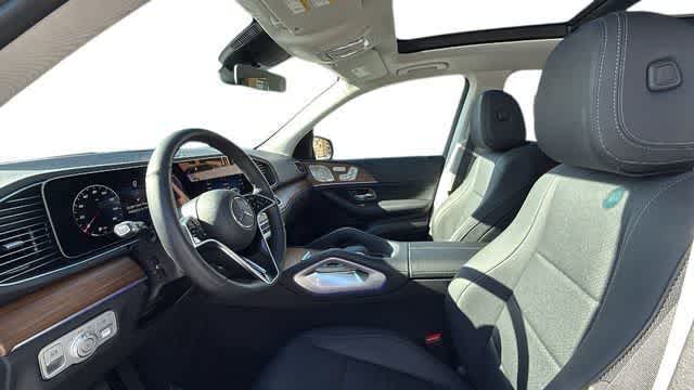 Thumbnail: 2025 Mercedes-Benz GLE - 4