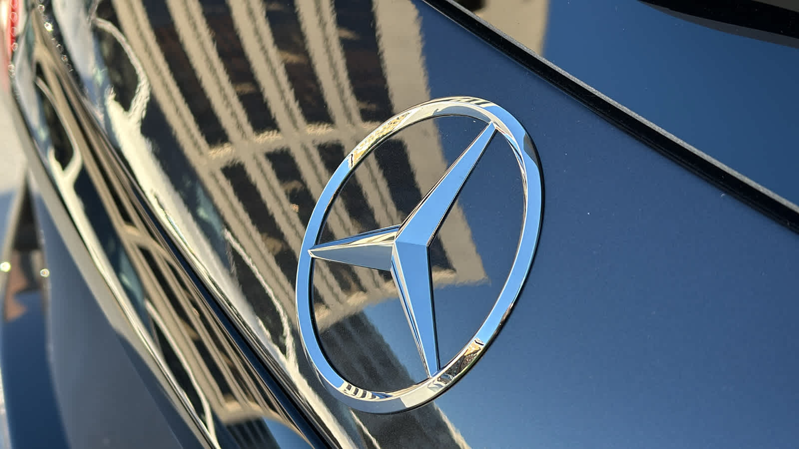 Thumbnail: 2026 Mercedes-Benz GLC - 9