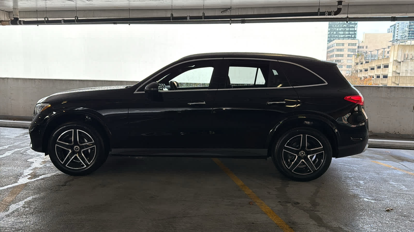 Thumbnail: 2026 Mercedes-Benz GLC - 3