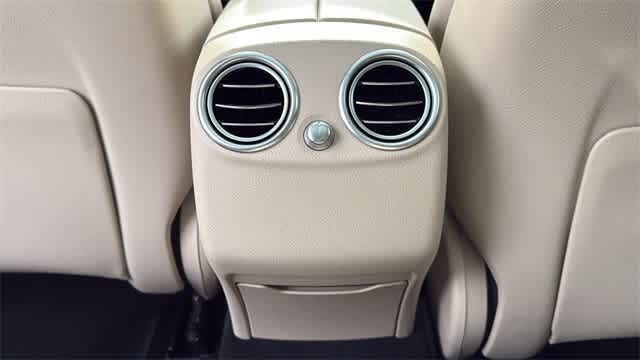 Thumbnail: 2019 Mercedes-Benz GLC - 29