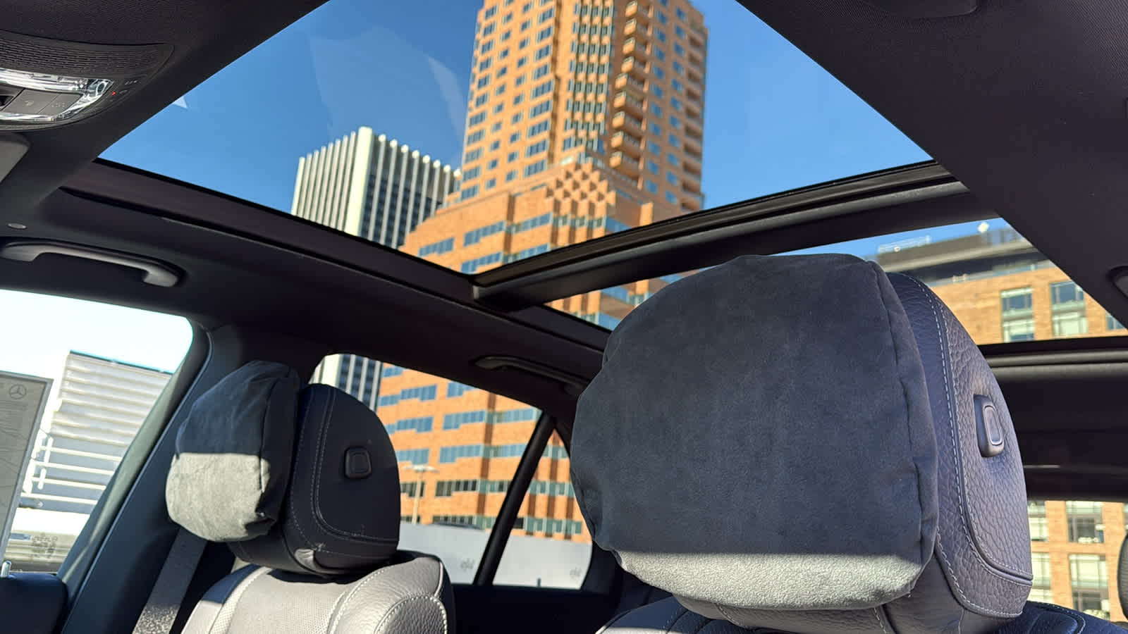 Thumbnail: 2026 Mercedes-Benz GLE - 27