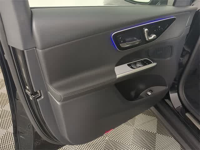 Thumbnail: 2026 Mercedes-Benz GLC - 16