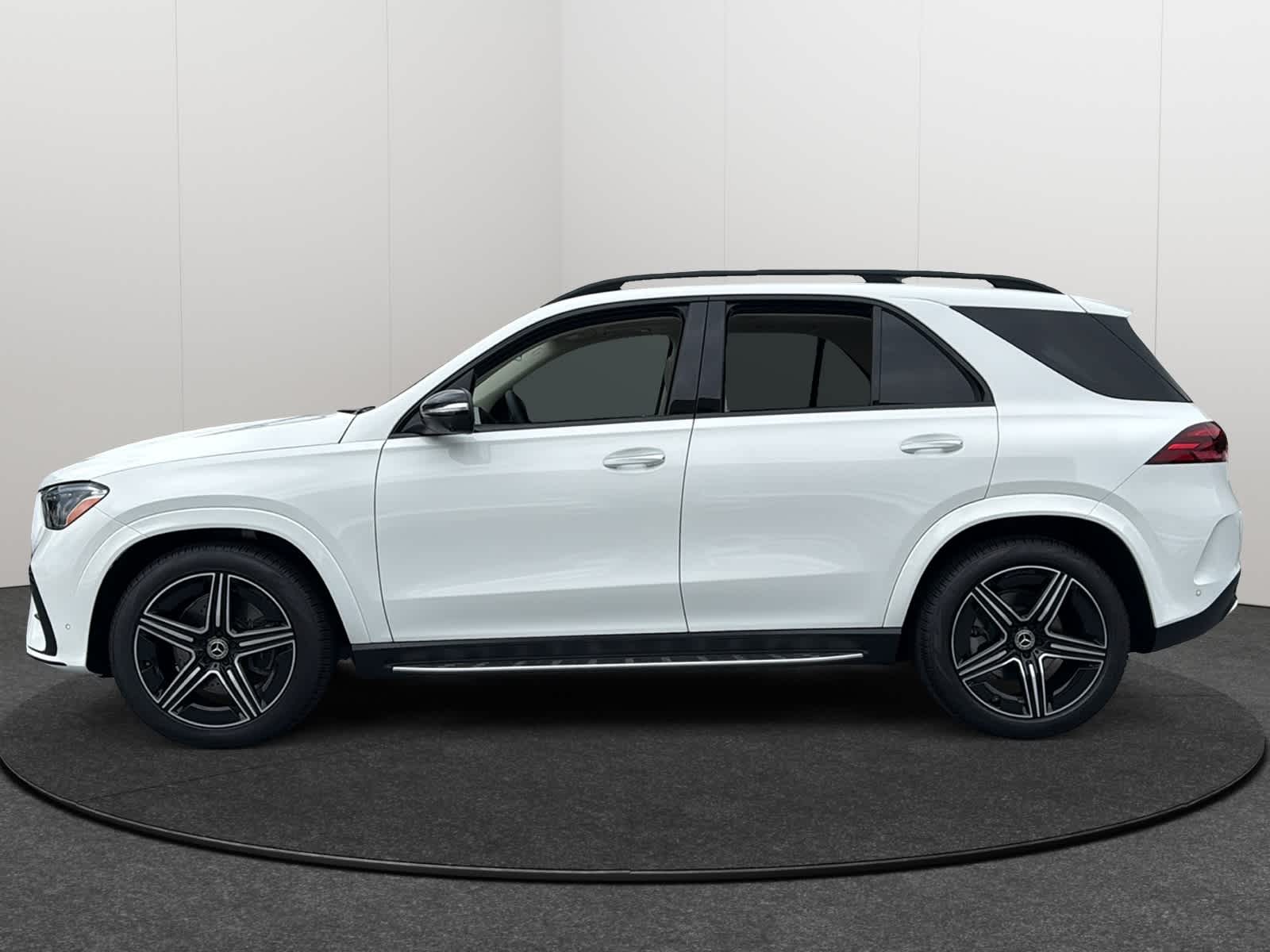 Thumbnail: 2026 Mercedes-Benz GLE - 3