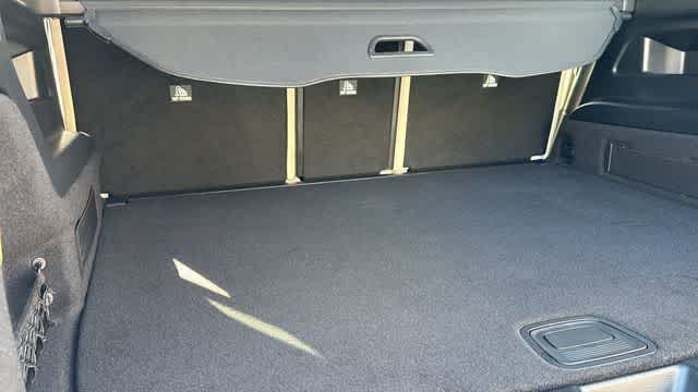 Thumbnail: 2025 Mercedes-Benz GLB - 32