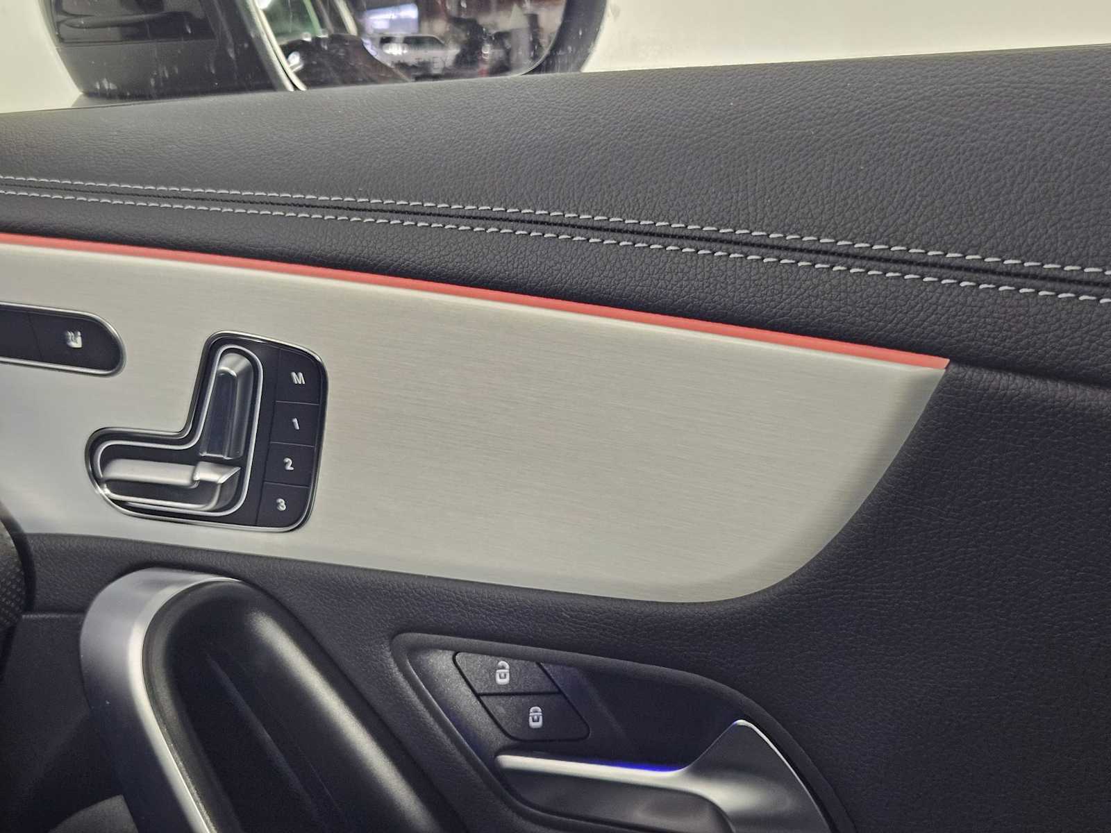 Thumbnail: 2023 Mercedes-Benz CLA - 40