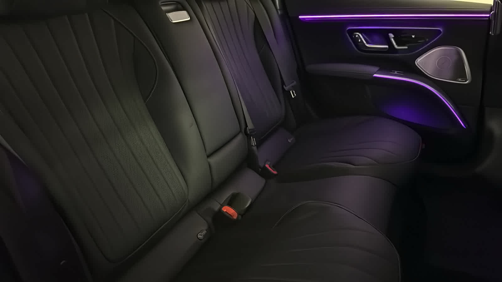 Thumbnail: 2025 Mercedes-Benz EQS - 33