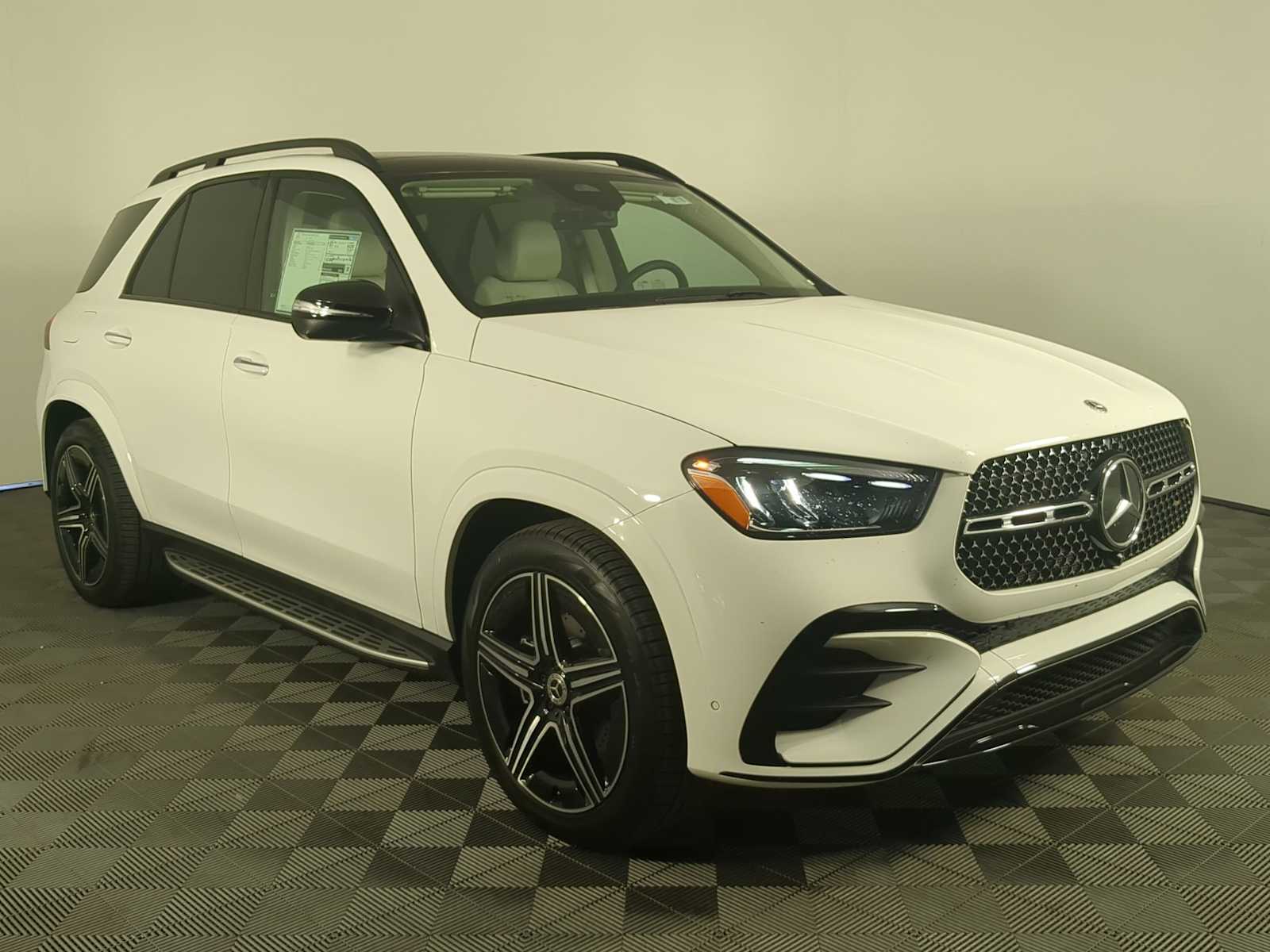 Thumbnail: 2026 Mercedes-Benz GLE - 7