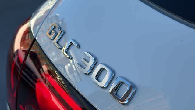Thumbnail: 2026 Mercedes-Benz GLC - 9