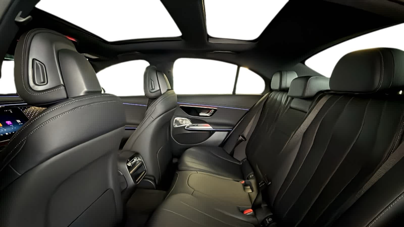 Thumbnail: 2026 Mercedes-Benz E-Class - 5