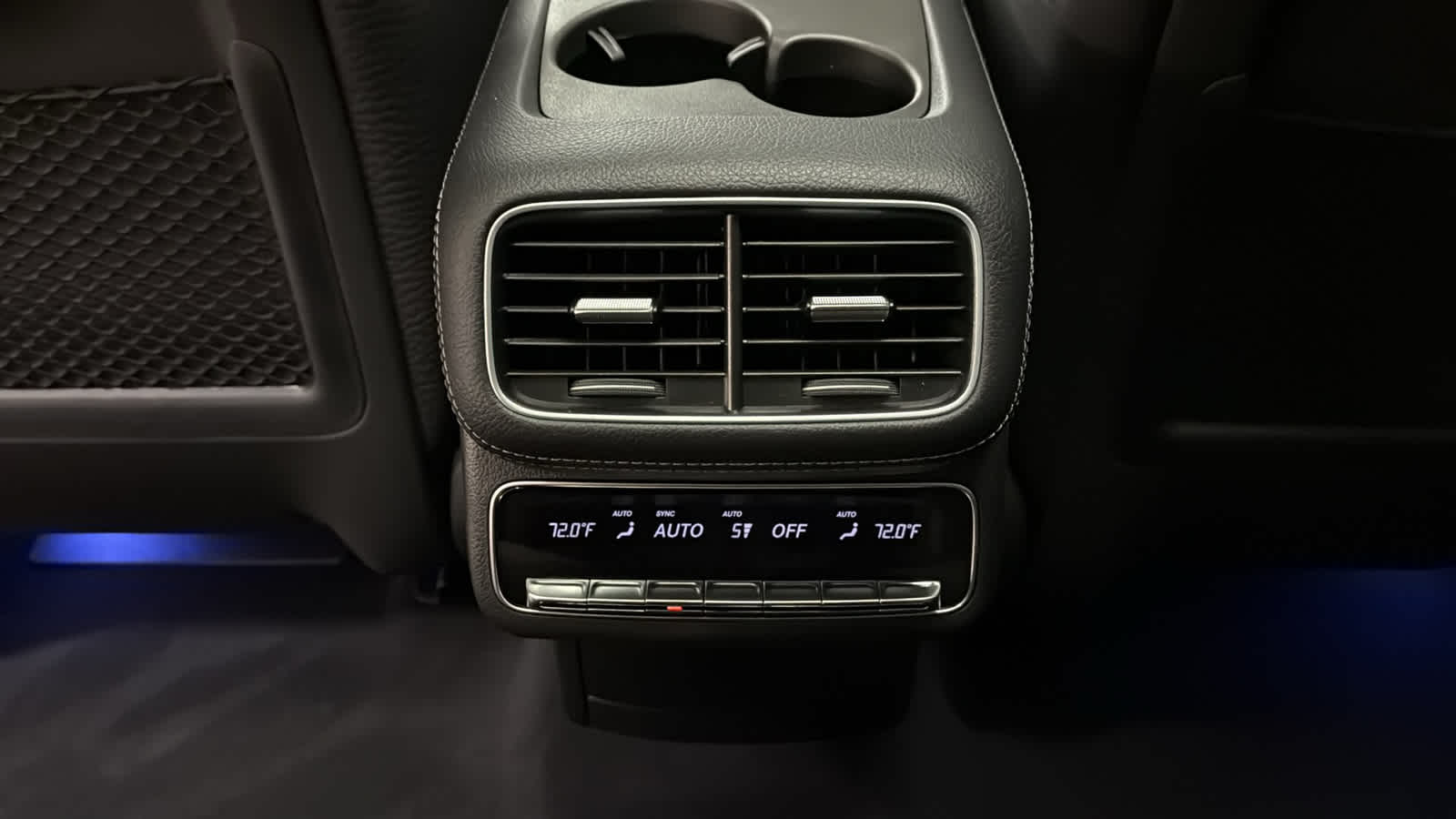 Thumbnail: 2025 Mercedes-Benz GLS - 30