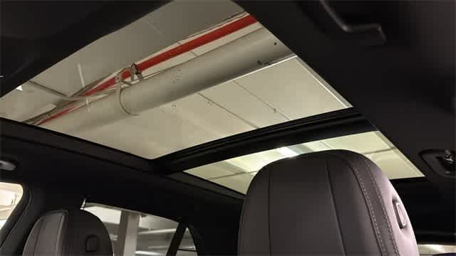 Thumbnail: 2023 Mercedes-Benz GLE - 26