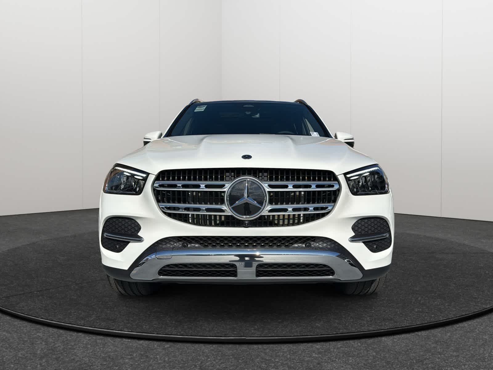 Thumbnail: 2026 Mercedes-Benz GLE - 2