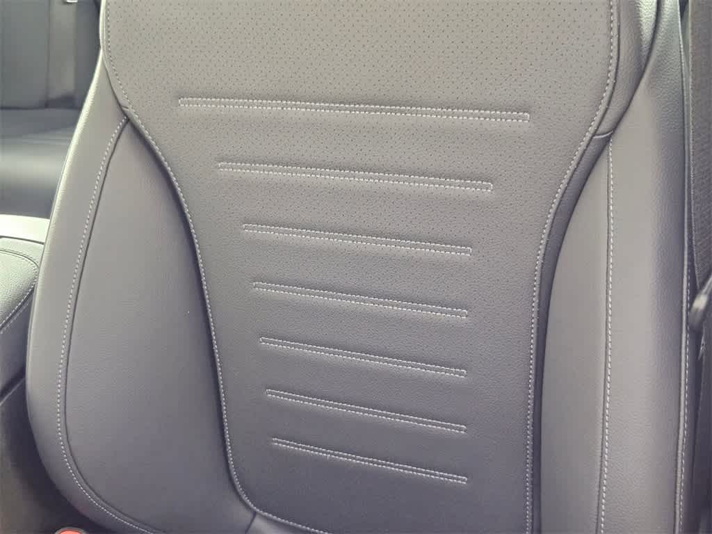 Thumbnail: 2025 Mercedes-Benz C-Class - 41