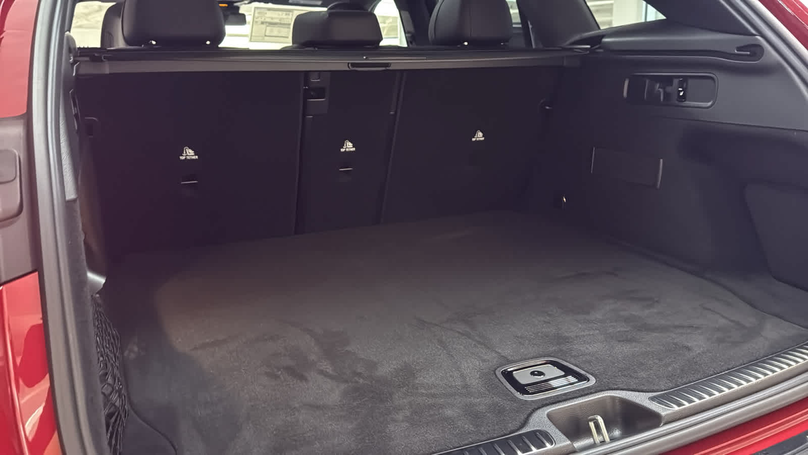 Thumbnail: 2026 Mercedes-Benz GLC - 31