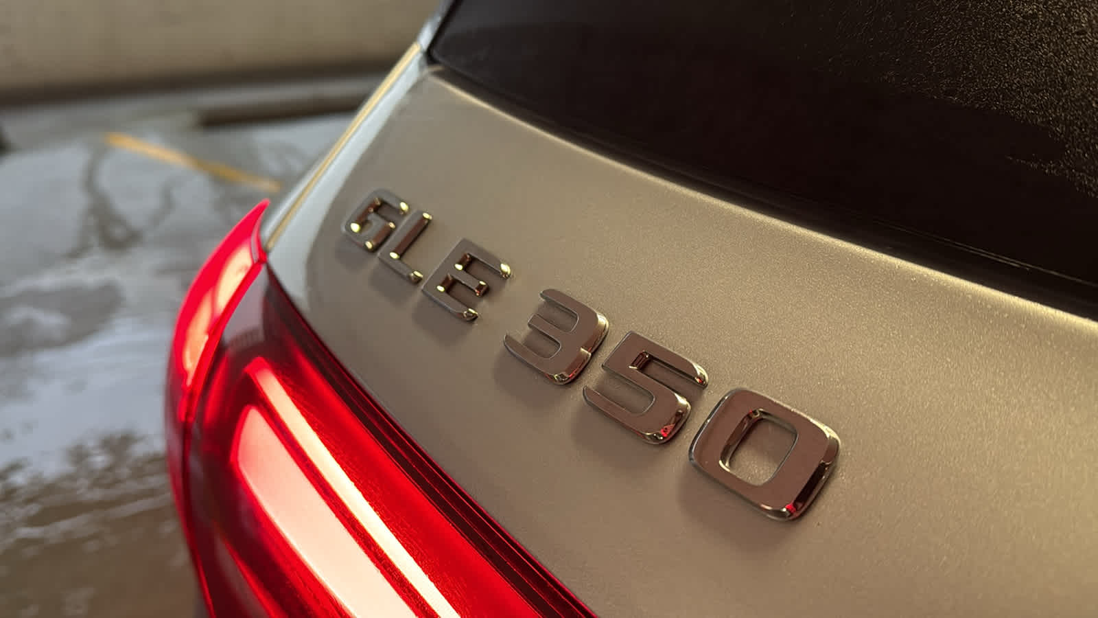 Thumbnail: 2026 Mercedes-Benz GLE - 9