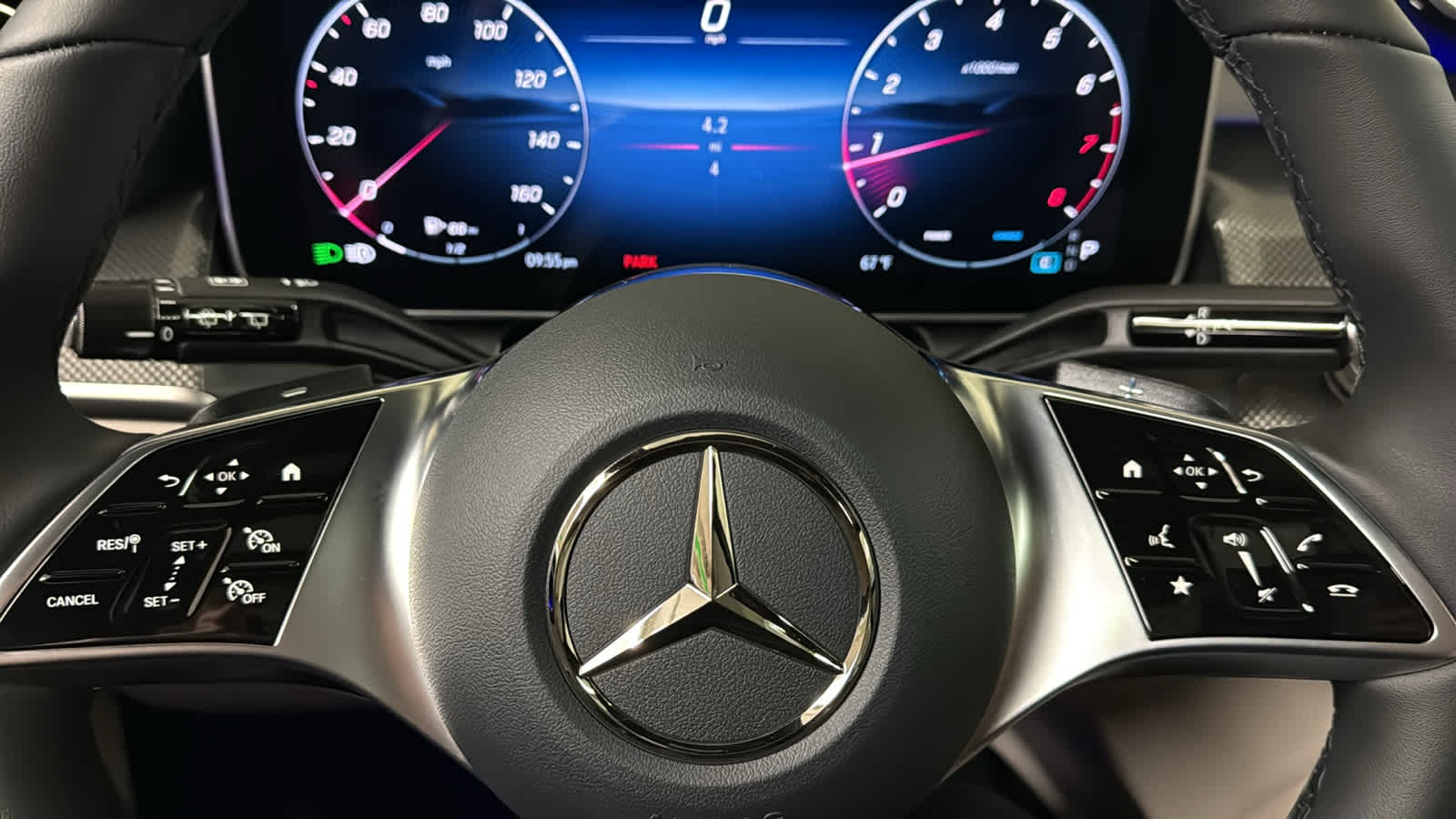 Thumbnail: 2026 Mercedes-Benz GLC - 20