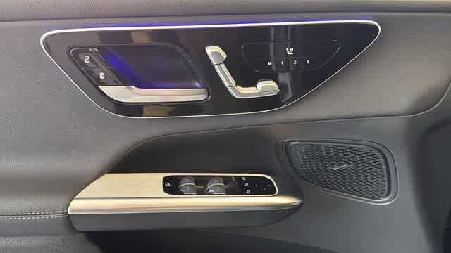 Thumbnail: 2025 Mercedes-Benz GLC - 13