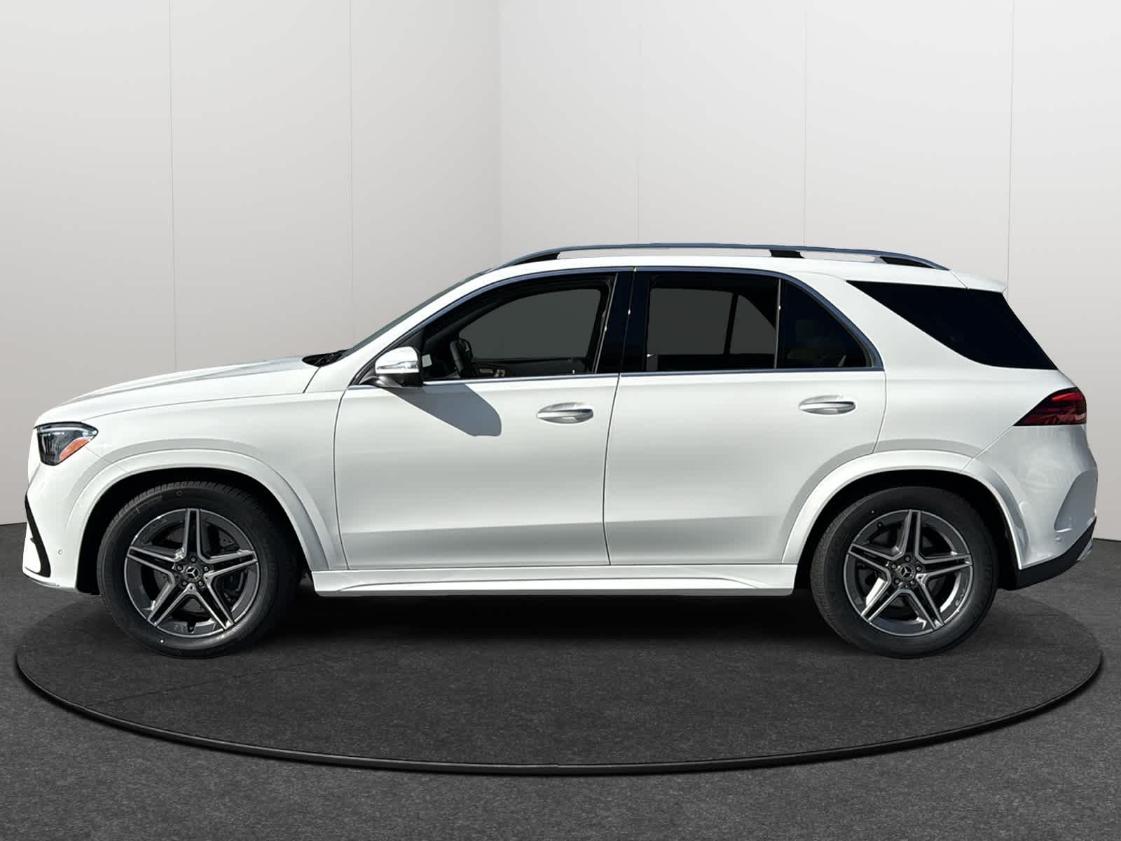Thumbnail: 2026 Mercedes-Benz GLE - 3
