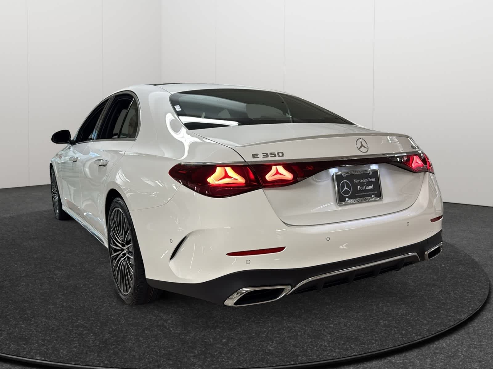 Thumbnail: 2026 Mercedes-Benz E-Class - 6