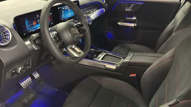 Thumbnail: 2026 Mercedes-Benz GLB - 28