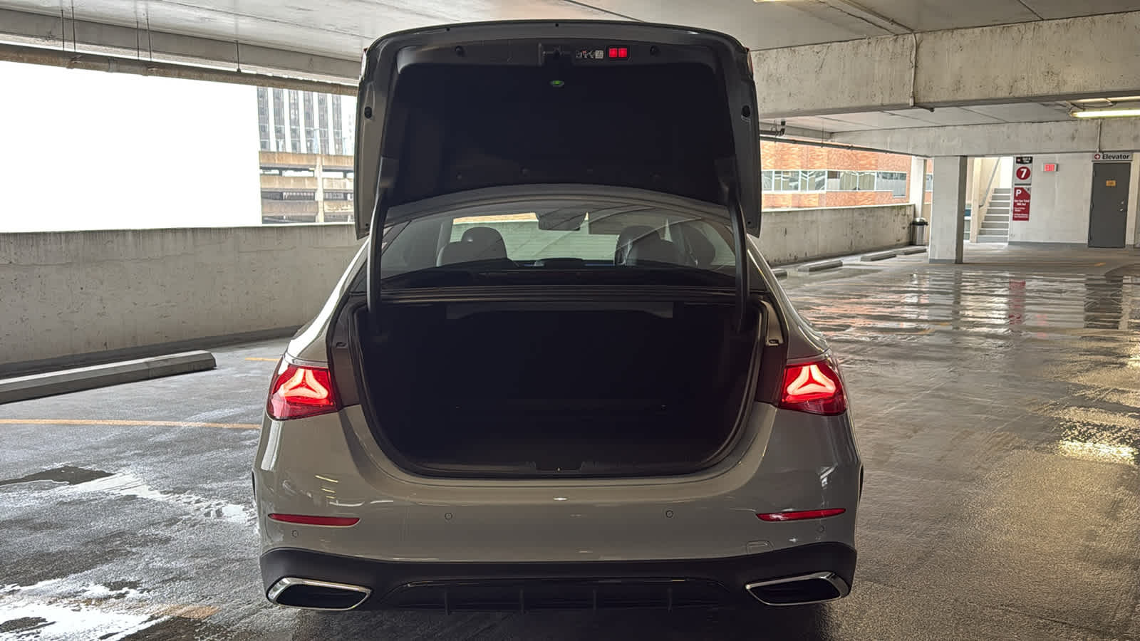 Thumbnail: 2026 Mercedes-Benz E-Class - 8