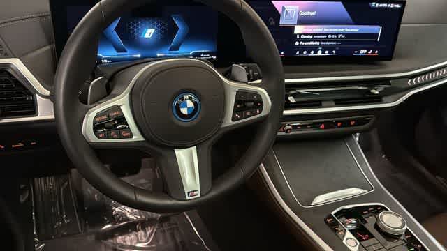 Thumbnail: 2025 BMW X5 - 25