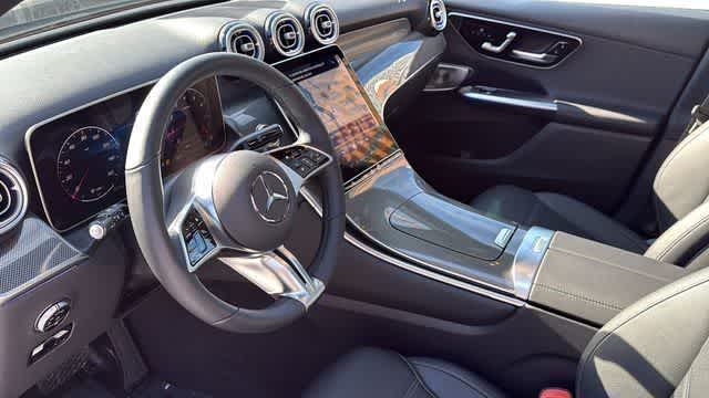 Thumbnail: 2025 Mercedes-Benz GLC - 25