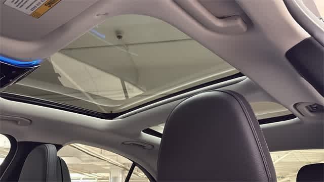 Thumbnail: 2025 Mercedes-Benz E-Class - 51