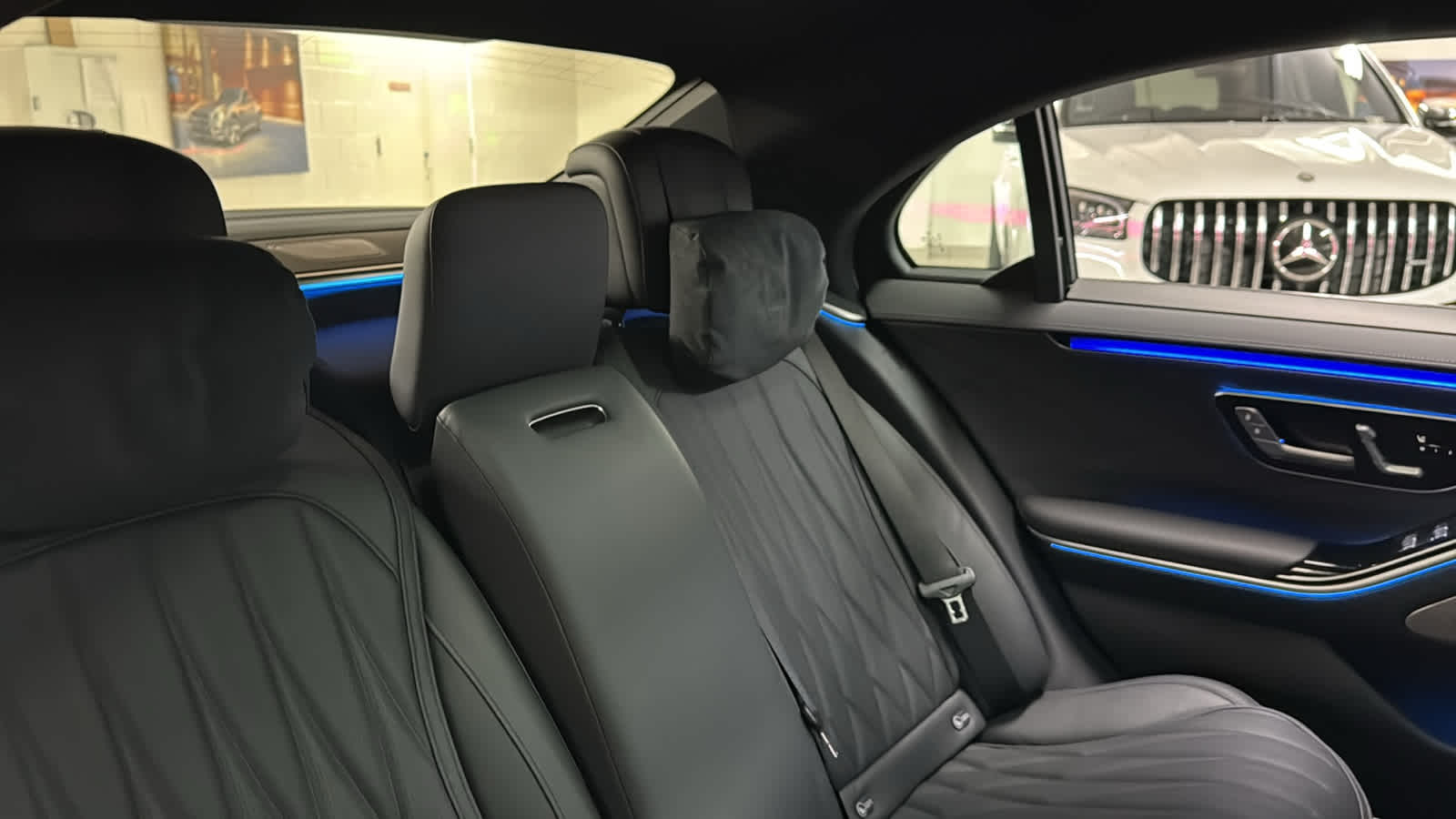 Thumbnail: 2025 Mercedes-Benz S-Class - 33