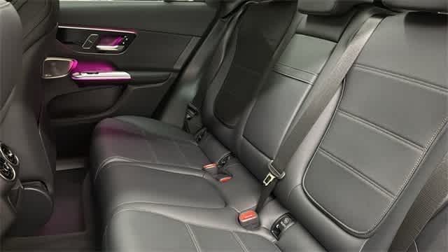 Thumbnail: 2025 Mercedes-Benz GLC - 30