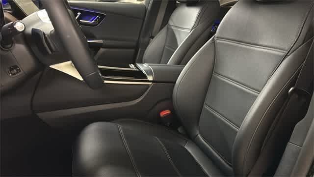 Thumbnail: 2025 Mercedes-Benz GLC - 23