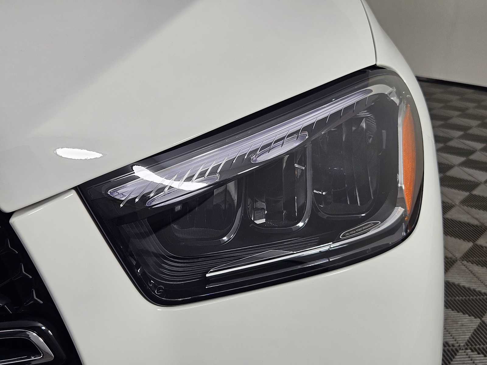 2025 Mercedes-Benz GLE 450 10
