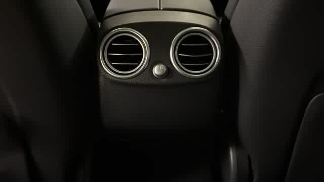 Thumbnail: 2018 Mercedes-Benz GLC - 28