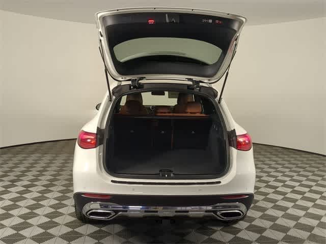 Thumbnail: 2026 Mercedes-Benz GLC - 35