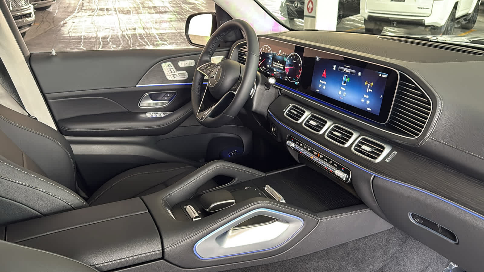 Thumbnail: 2026 Mercedes-Benz GLS - 36