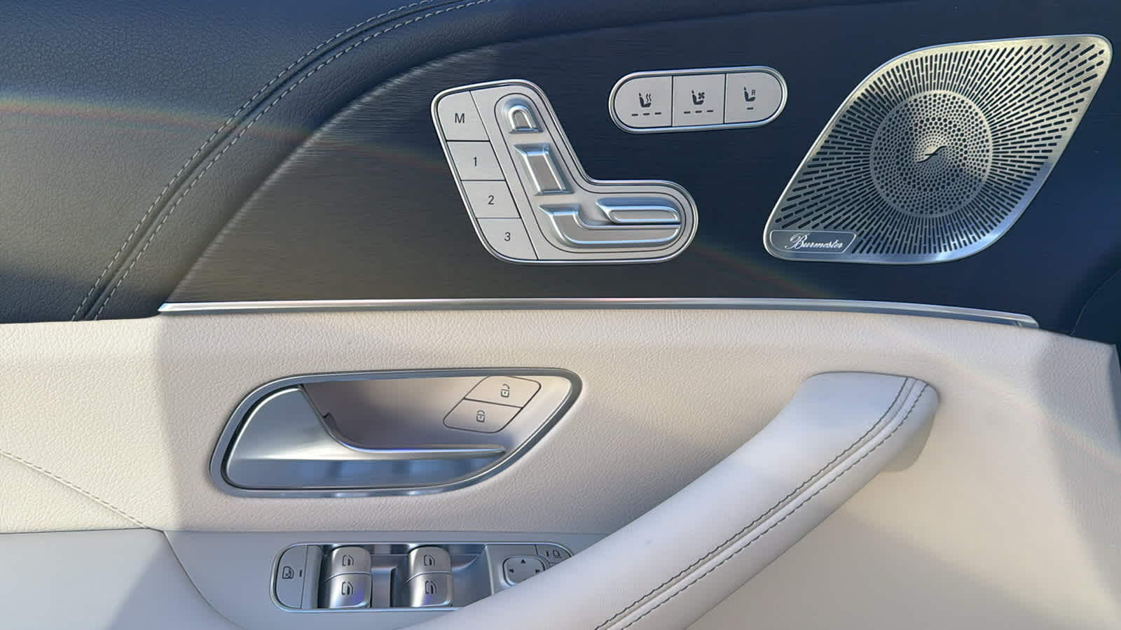 Thumbnail: 2026 Mercedes-Benz GLE - 17