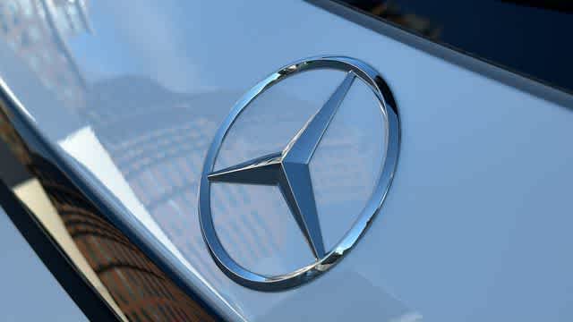 Thumbnail: 2026 Mercedes-Benz GLC - 8