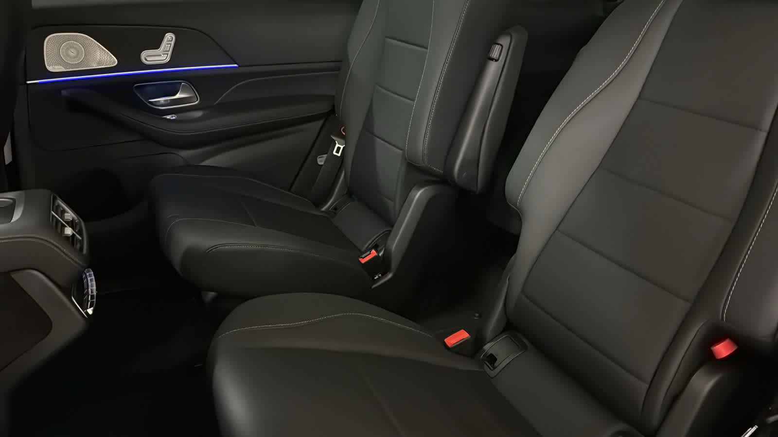 Thumbnail: 2026 Mercedes-Benz GLS - 32