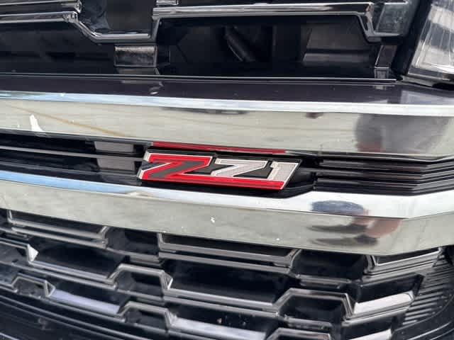 2021 Chevrolet Suburban Z71 38
