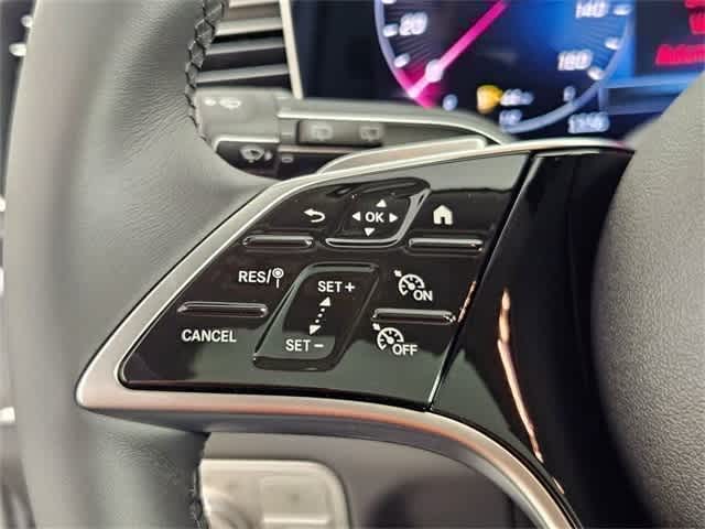 Thumbnail: 2025 Mercedes-Benz GLE - 25