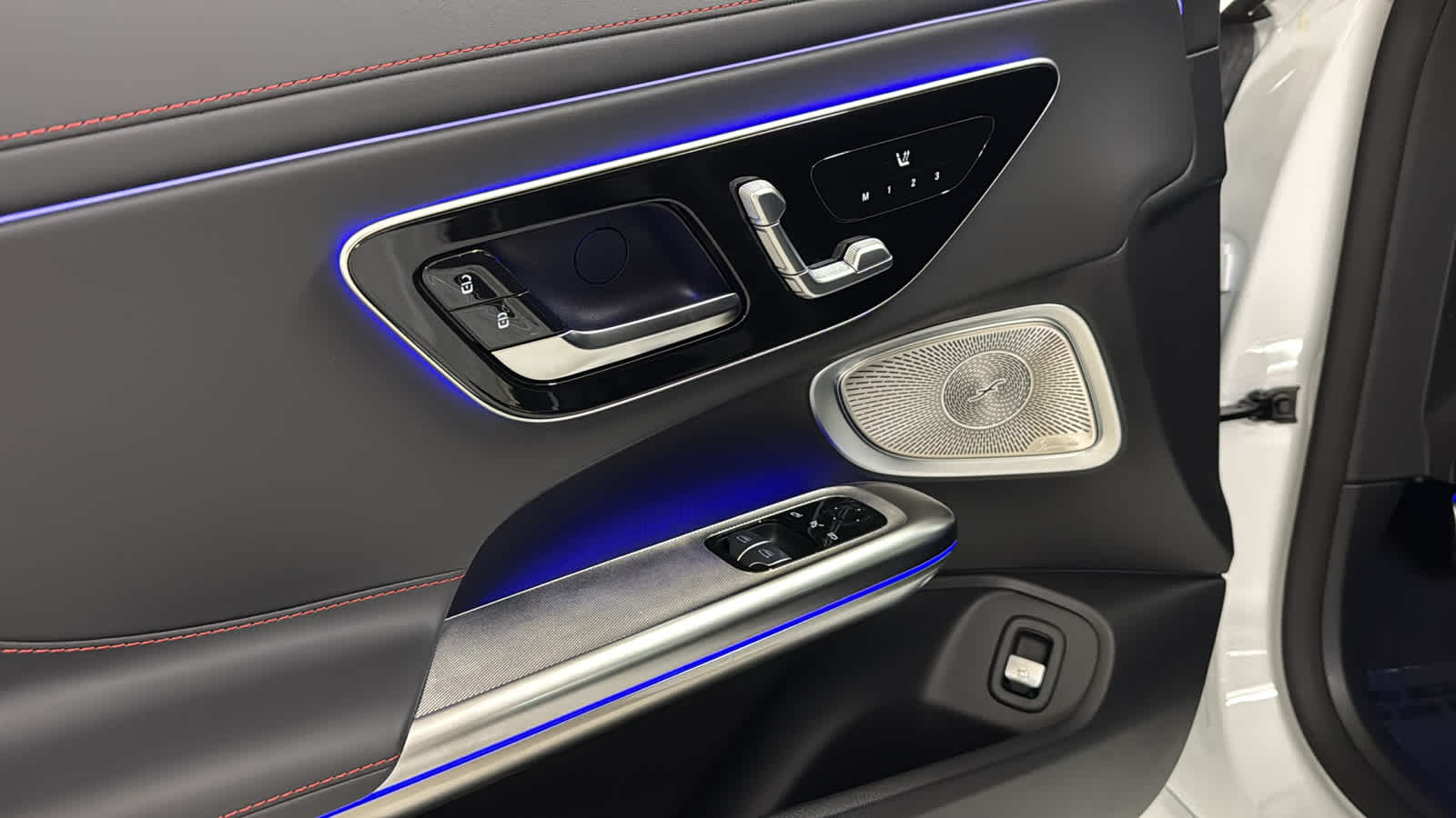 Thumbnail: 2026 Mercedes-Benz CLE - 15