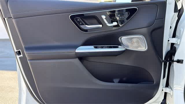 Thumbnail: 2025 Mercedes-Benz GLC - 14