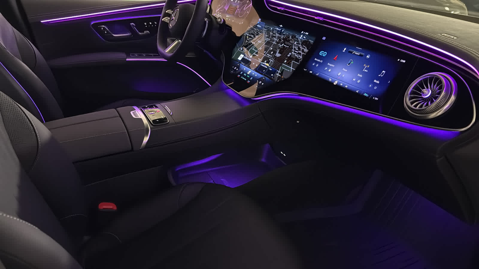 Thumbnail: 2025 Mercedes-Benz EQS - 35