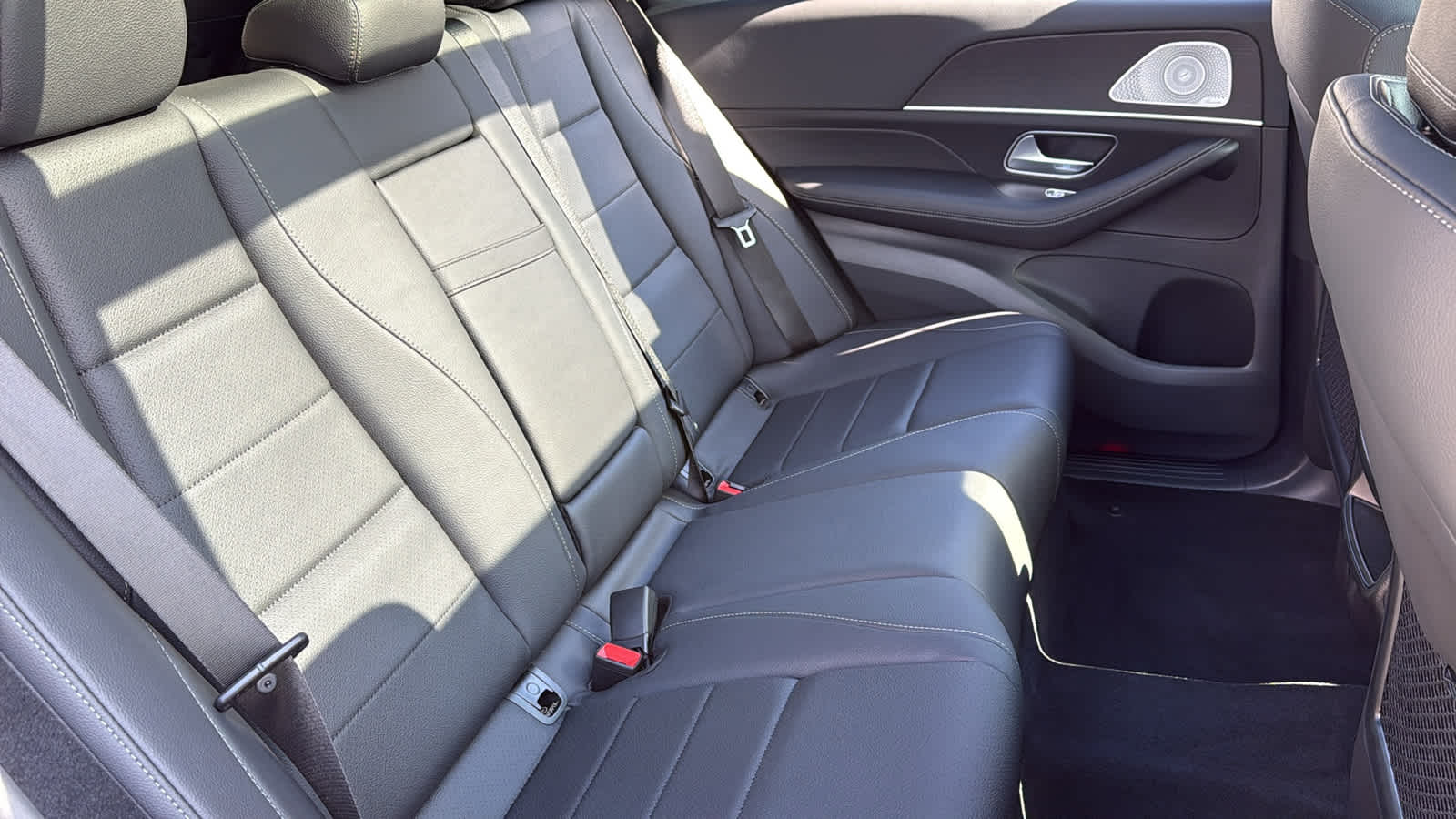 Thumbnail: 2026 Mercedes-Benz GLE - 35