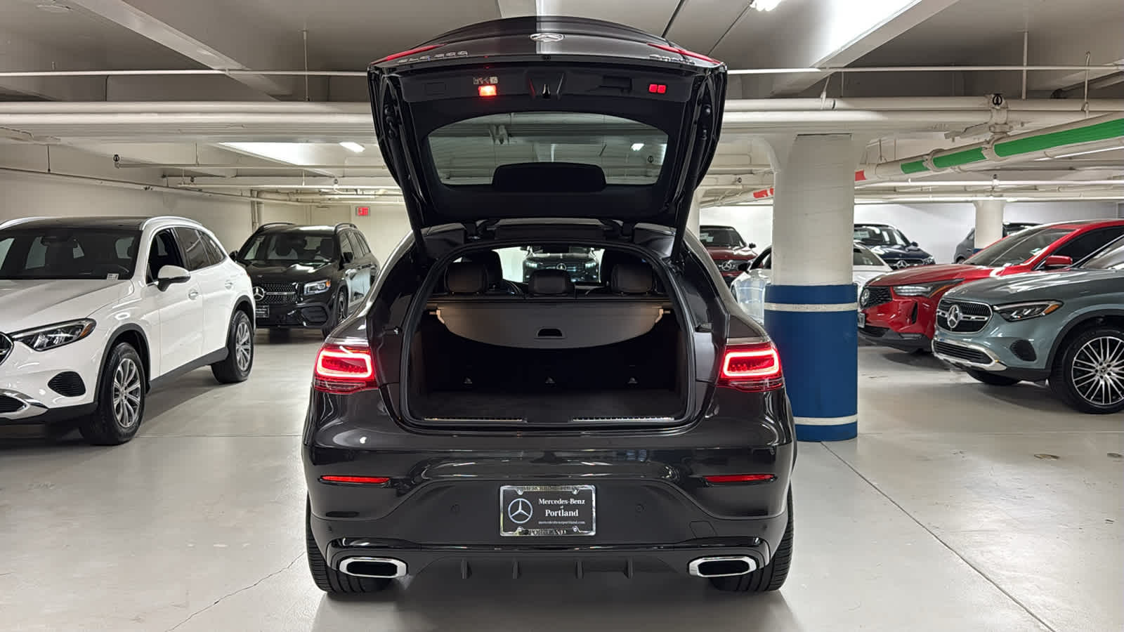 Thumbnail: 2023 Mercedes-Benz GLC - 9