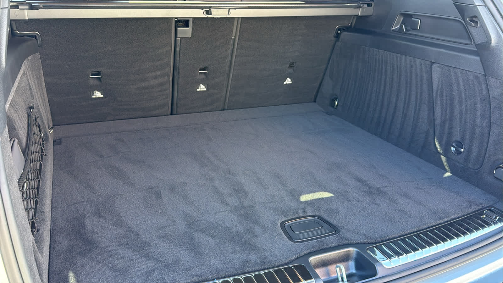 Thumbnail: 2026 Mercedes-Benz GLE - 33