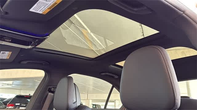 Thumbnail: 2025 Mercedes-Benz C-Class - 25