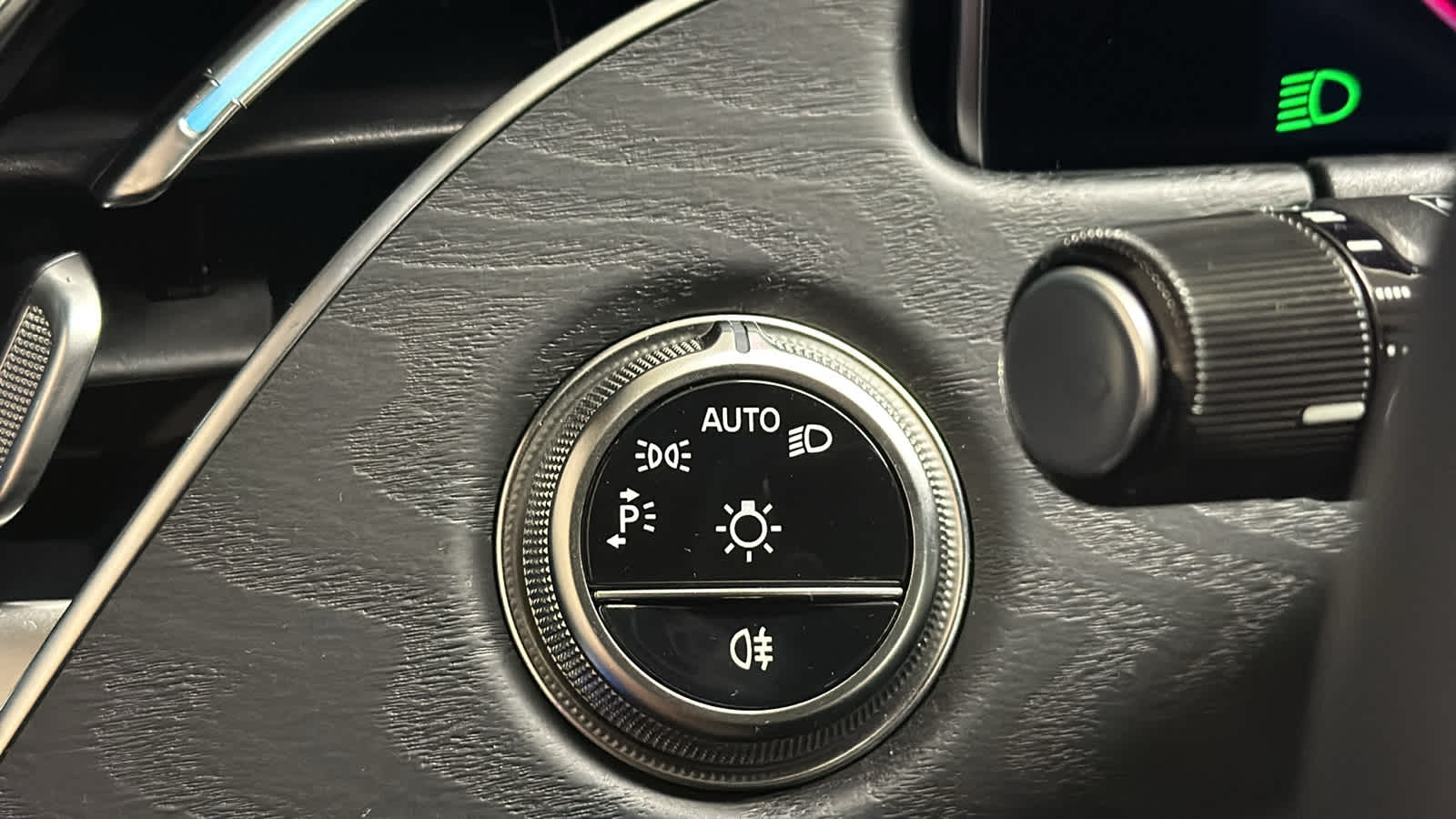 Thumbnail: 2026 Mercedes-Benz E-Class - 17